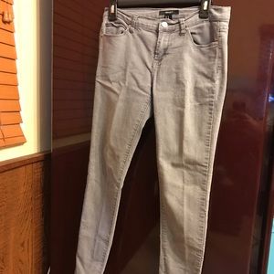 Forever 21 juniors skinny jeans.